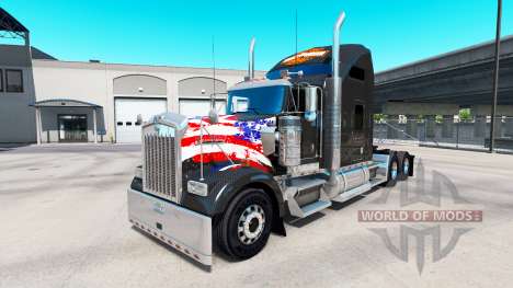 La piel de Harley-Davidson en el camión Kenworth W900